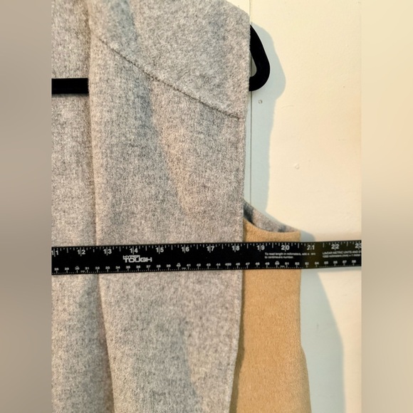 Talbots Camel Brown & Gray Shawl Collar Sleeveless Wool Cape Coat Vest Sz M - Picture 10 of 10